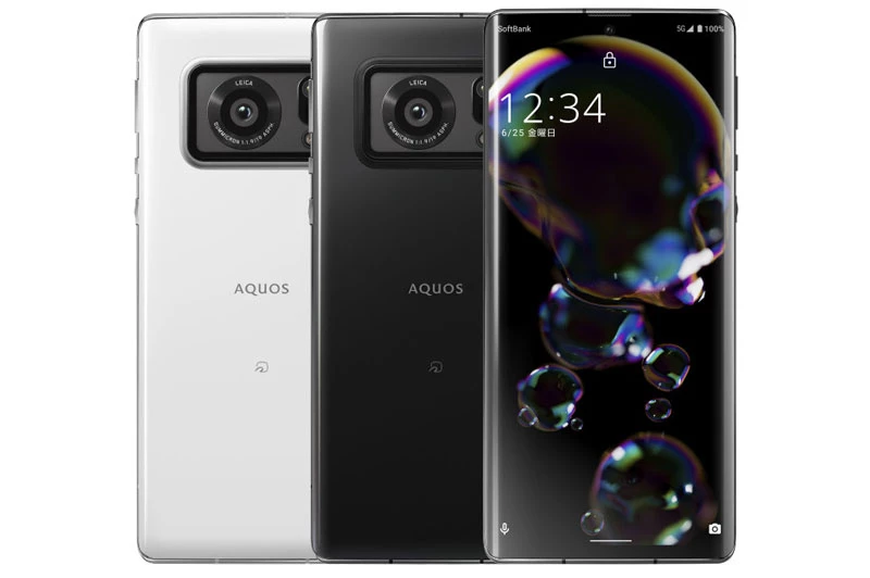 Sharp Aquos R6 5G.