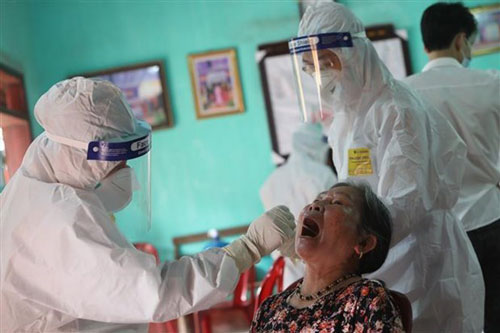 TIN TỐI (17/5): Thêm 117 ca mắc Covid-19 mới, Nghệ An bắt nhóm thanh niên mở tiệc ma túy giữa đại dịch