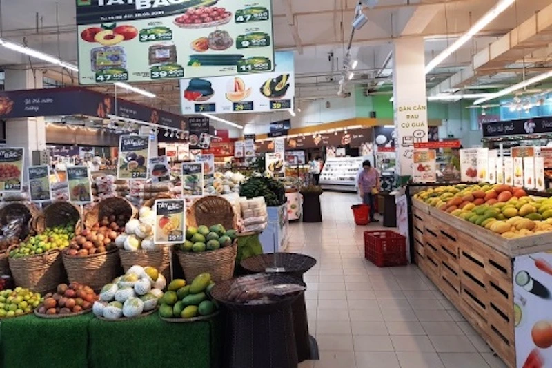 Nguồn hàng tại các chợ, siêu thị luôn đủ cung ứng cho người dân trong mùa dịch