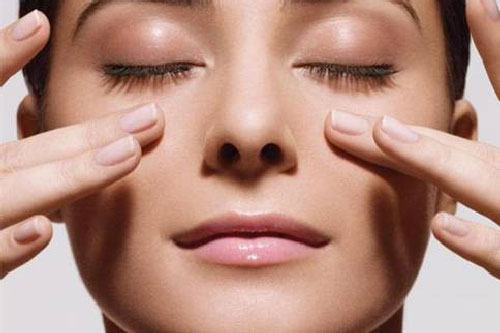 Mắt bị nháy, giật: Dấu hiệu cảnh báo nhiều bệnh nguy hiểm, thậm chí mắt 'chứa' khối u