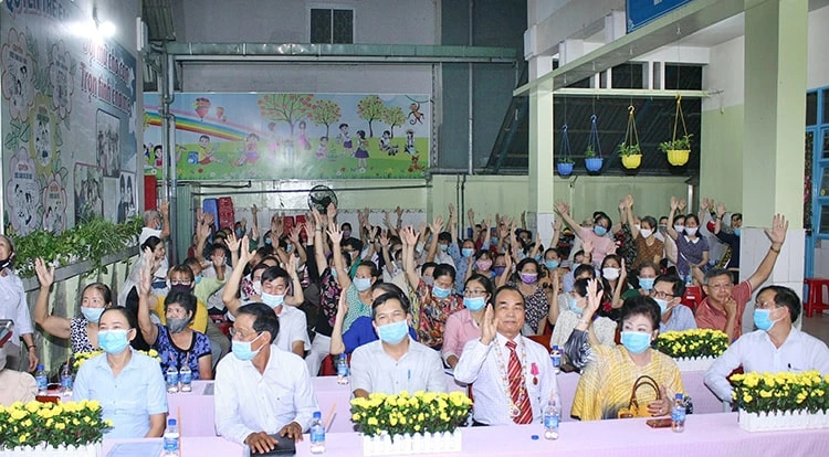 Tất cả cử tri nơi cư trú ủng hộ doanh nhân Nguyễn Đặng Hiến.
