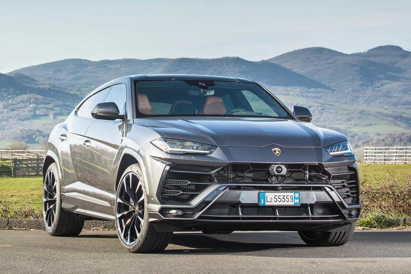 4. Lamborghini Urus (công suất tối đa: 641 mã lực).