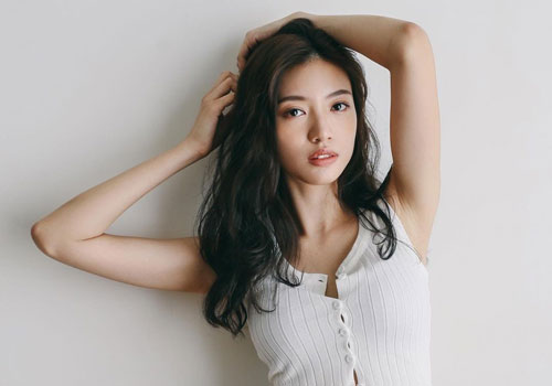 Hai nữ bác sĩ Đài Loan (Trung Quốc) nổi tiếng gợi cảm