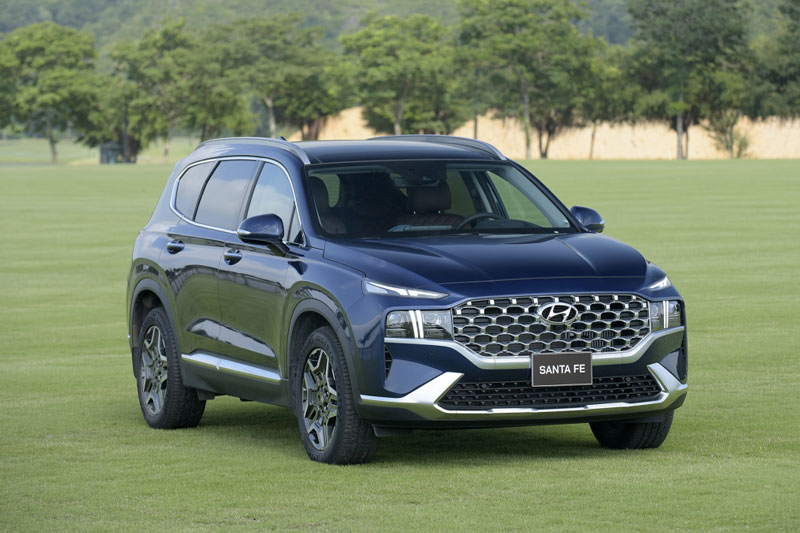 Giá lăn bánh Hyundai Santa Fe 2021 vừa trình làng 