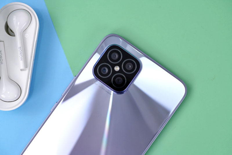 Smartphone 5G, RAM 8 GB, màn hình OLED, sạc 66W, giá hơn 7 triệu