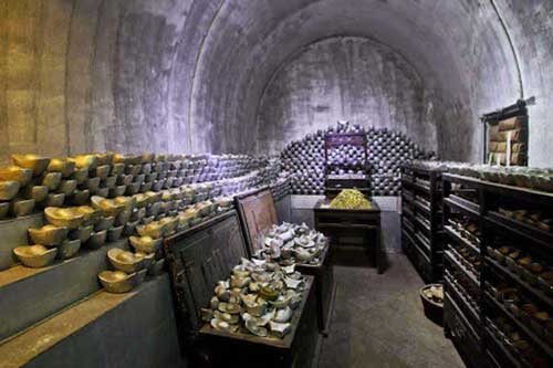 Tài sản của Hòa Thân kiểm kê 6 ngày 6 đêm mới hết, đại sứ Tiết Phúc Thành tiết lộ chúng gồm những gì!