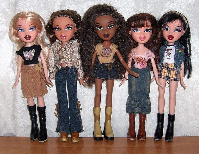 Monifa yêu thích tạo hình của những con búp bê Bratz. Ảnh: Pinterest.