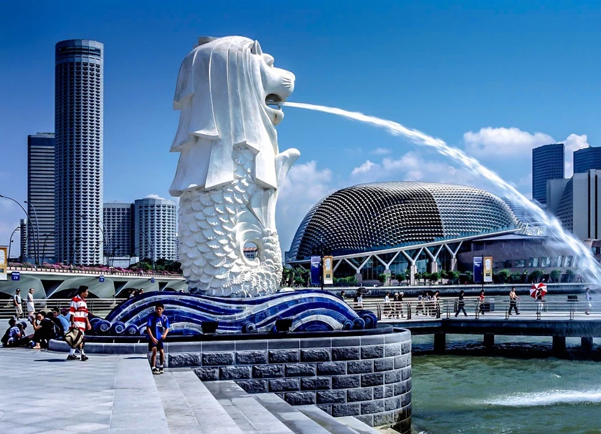 Công viên sư tử biển có tên chính thức là Công viên Merlion. Đây là địa danh du lịch hấp dẫn không thể bỏ qua với du khách ghé thăm đất nước Singapore xinh đẹp. Công viên này được xây dựng gần vịnh Marina vào năm 1964. Ảnh: World Atlas.