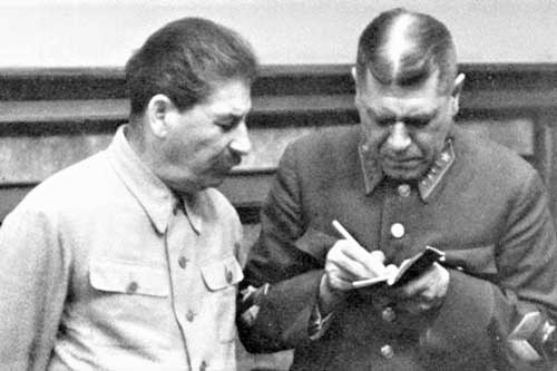 Viên Đại tá quân đội Nga hoàng trở thành Tổng Tham mưu trưởng Hồng quân như thế nào?