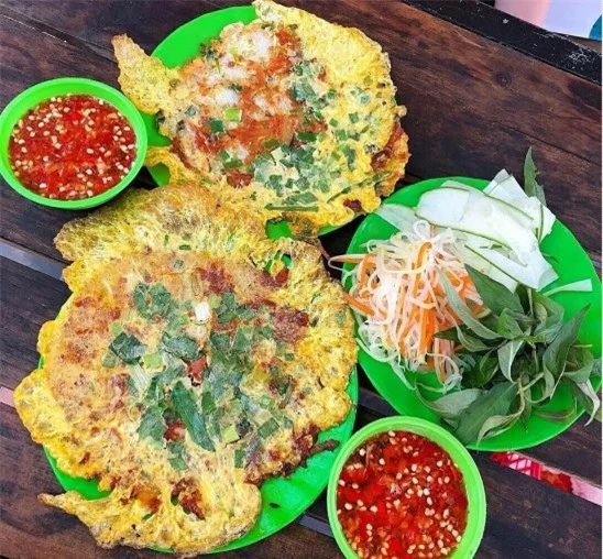 Bánh ép Huế - Món ngon đường phố