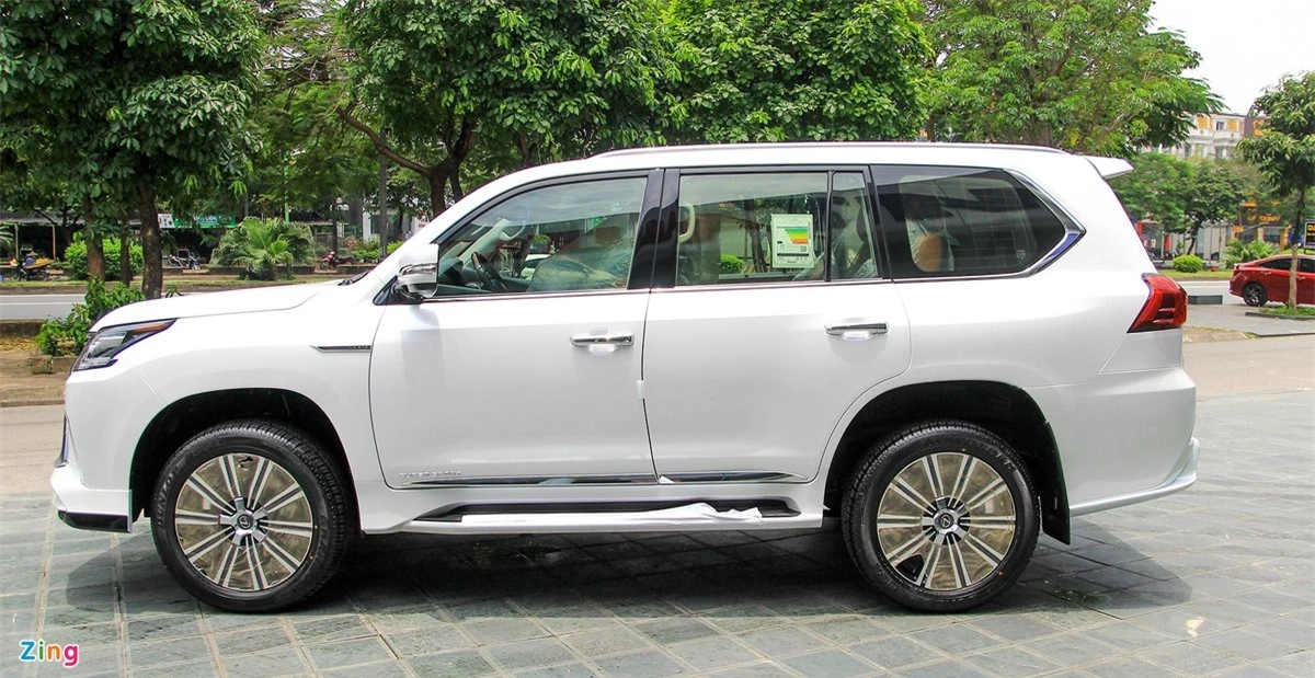 Lexus LX570 Supersport do MBS anh 2