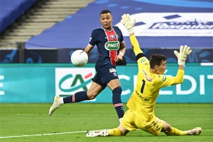 Mbappe ấn định tỷ số 2-0 trận Monaco vs PSG ở phút 81