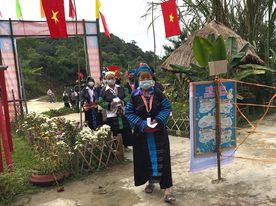 Hơn 40.000 cử tri vùng cao xứ Nghệ nô nức đi bầu cử sớm