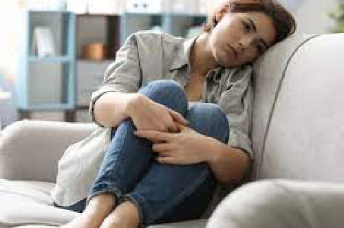 Vợ chồng giận nhau, tôi im lặng suốt một tuần rồi bàng hoàng khi thấy mảnh giấy kẹp trong cuốn sổ ghi chép