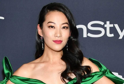 Nhan sắc người đẹp gốc Á làm giám khảo Miss Universe 2020