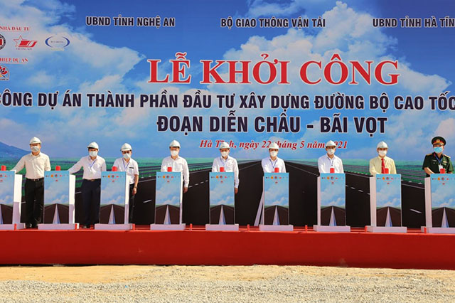 Khởi công xây cao tốc Diễn Châu - Bãi Vọt hơn 11.000 tỷ đồng