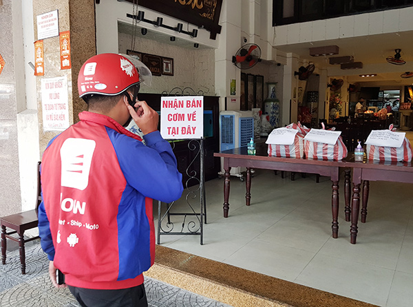 Đà Nẵng ra “tối hậu thư” cho các tài xế taxi, xe công nghệ… về thời hạn xét nghiệm SARS-CoV-2