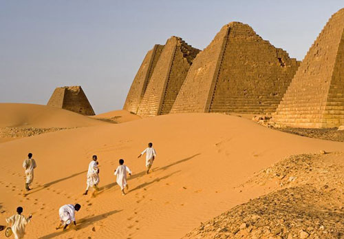 Lời nguyền chết người của kim tự tháp