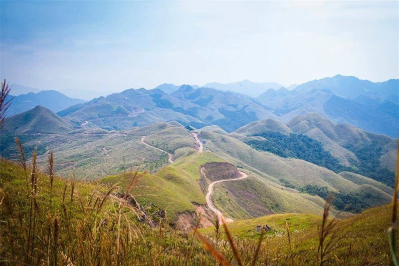 Huyện Bình Liêu cách thành phố Hạ Long khoảng 108 km. Ảnh: Wetrek.