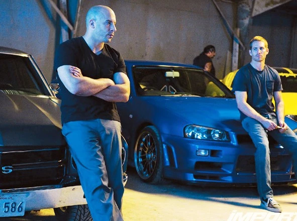 5. Fast & Furious 4 (2009) là phần phim thứ tư của thương hiệu F&F. Đây là tác phẩm đánh dấu lần đầu tiên Diesel đảm nhận vai trò nhà sản xuất của loạt phim. Bộ phim chịu nhiều phản hồi tiêu cực từ nhà phê bình. Đánh giá trên Rotten Tomatoes cho biết: "Fast and Furious 4 có nhiều pha hành động nhưng nhà sản xuất lại thất bại trong việc đưa ra cốt truyện đầy đặn và thuyết phục". Ảnh: Universal.