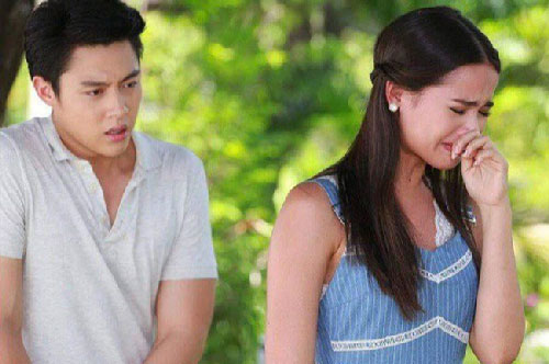 Bán đất nuôi mẹ chồng bị liệt hơn 3 năm, vợ chồng tôi bàng hoàng khi đọc tờ di chúc của bà