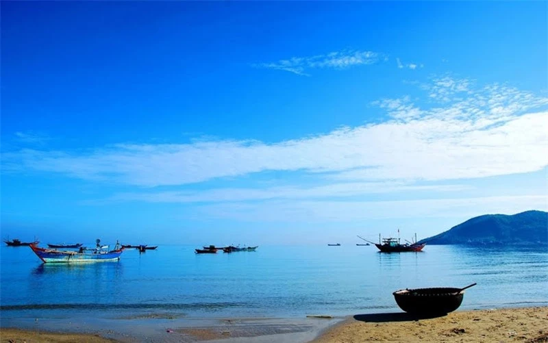 Biển Cảnh Dương thuộc địa phận thôn Cảnh Dương, xã Lộc Vĩnh, huyện Phú Lộc, tỉnh Thừa Thiên. Ảnh: Oneclicktogo. Biển Cảnh Dương thuộc địa phận thôn Cảnh Dương, xã Lộc Vĩnh, huyện Phú Lộc, tỉnh Thừa Thiên. Ảnh: Oneclicktogo.