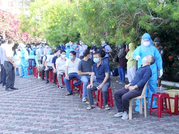 Đà Nẵng: Xét nghiệm SARS-CoV-2 cho toàn bộ người lao động trong các KCN từ 24/5