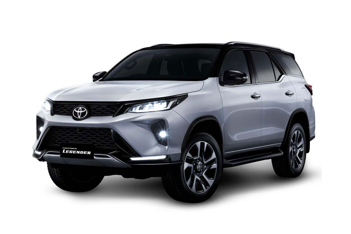 Toyota Fortuner sắp có thêm phiên bản hybrid, tăng sức cạnh tranh với Hyundai Santa Fe