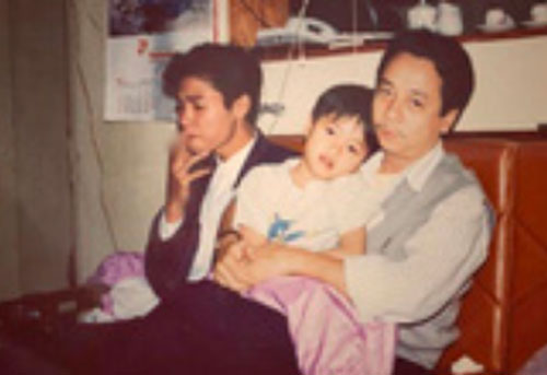 Tròn 100 ngày mất của NSND Hoàng Dũng "Người phán xử", con trai tiết lộ hình ảnh gây xúc động