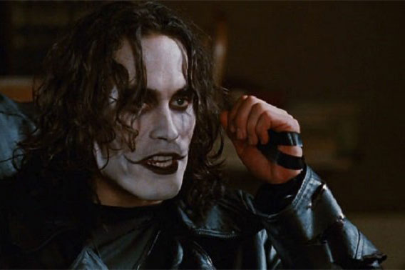 Cái chết của con trai Lý Tiểu Long và những tai nạn bí ẩn trên phim trường