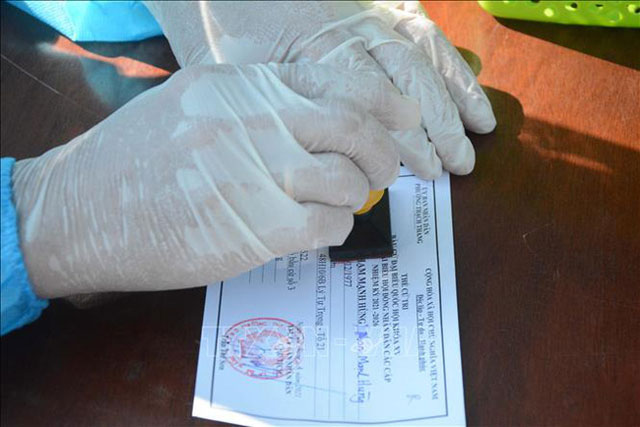 Vi&#x1EC7;c ki&#x1EC3;m phi&#x1EBF;u v&#xE0; x&#xE1;c &#x111;&#x1ECB;nh ng&#x1B0;&#x1EDD;i tr&#xFA;ng c&#x1EED; s&#x1EBD; di&#x1EC5;n ra nh&#x1B0; th&#x1EBF; n&#xE0;o?