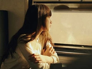 Nỗi lòng con gái lấy chồng xa quặn lòng thương cha mẹ