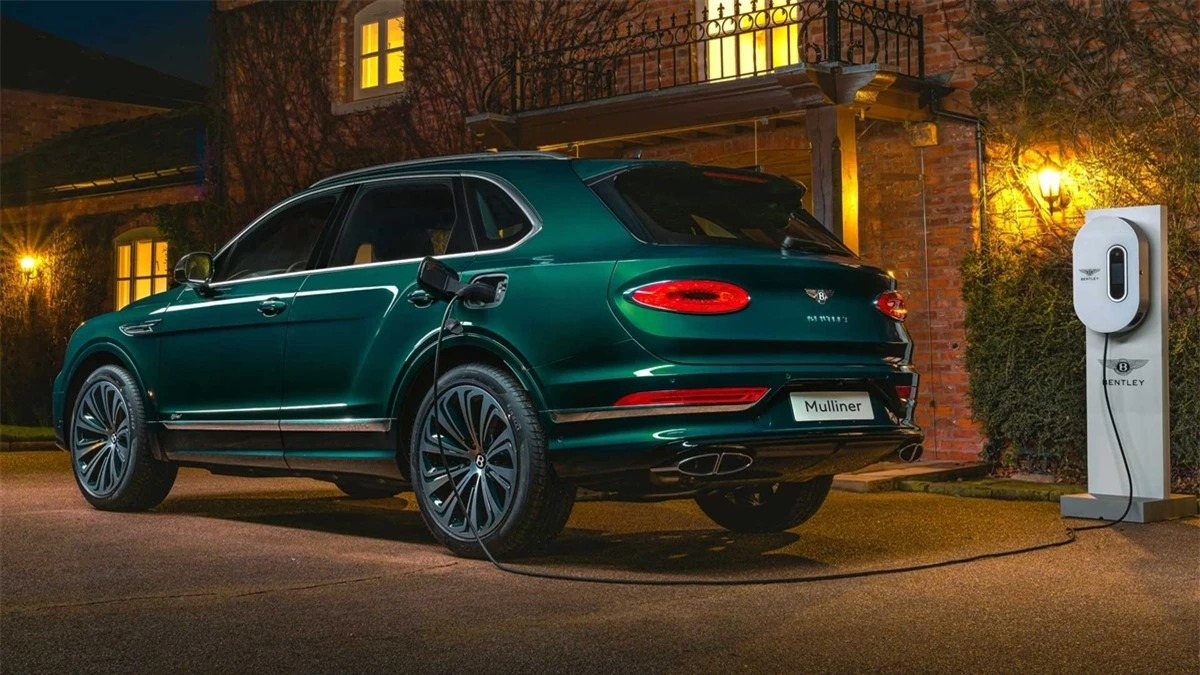 Ngắm SUV siêu sang Bentley Bentayga xanh ngọc lục bảo độc nhất vô nhị - 3