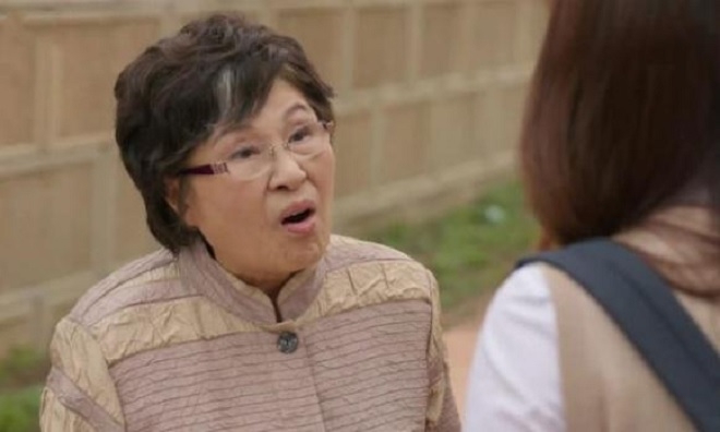 Tố mẹ chồng ác, bắt đi làm ngay khi sẩy thai, cô gái bị dân mạng mắng nhu nhược