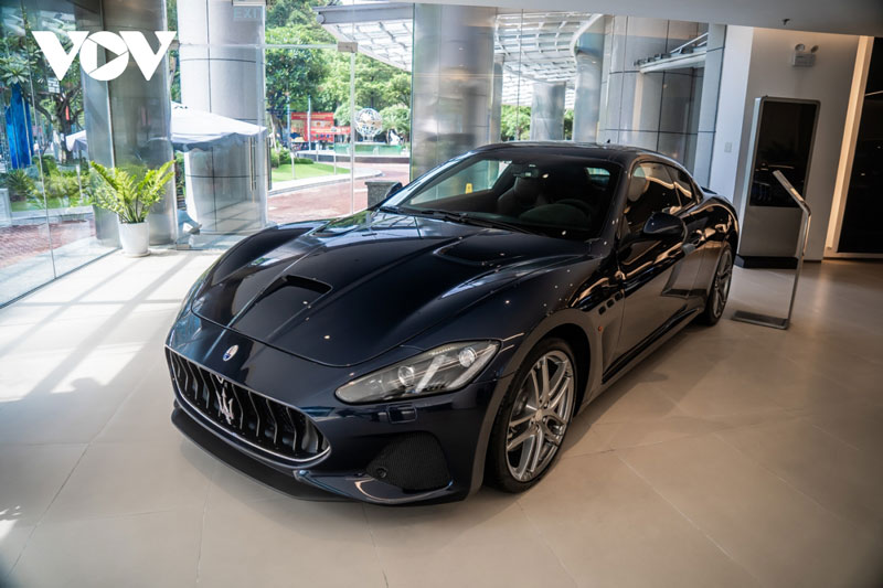 Cận cảnh Maserati GranTurismo bản nâng cấp giá gần 14 tỷ đồng tại Việt Nam
