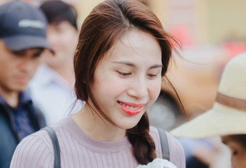 Thuỷ Tiên đáp trả cực căng khi bị soi chuyện từ thiện, cách giải thích lý do chọn địa điểm xây nhà chống lũ được khen ngợi hết lời