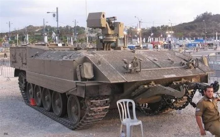 Hoan cai xe tang T-54/55 thanh xe boc thep cho quan, Israel khien ca the gioi kinh ngac-Hinh-14