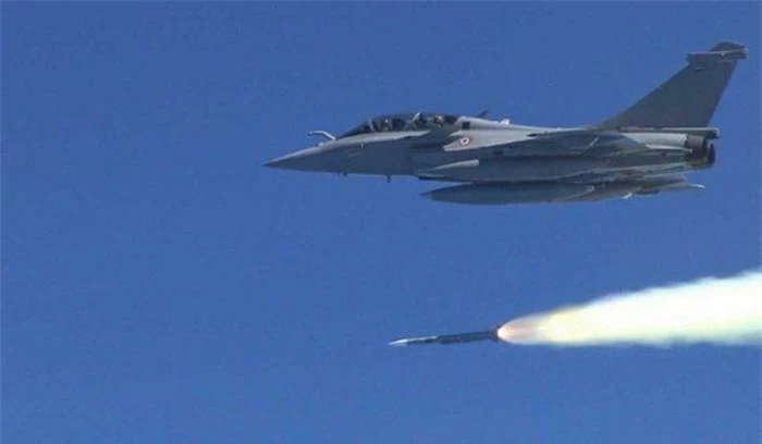 Tên lửa Meteor giúp tiêm kích châu Âu dễ dàng đánh bại Su-35 và Su-57? - ảnh 5