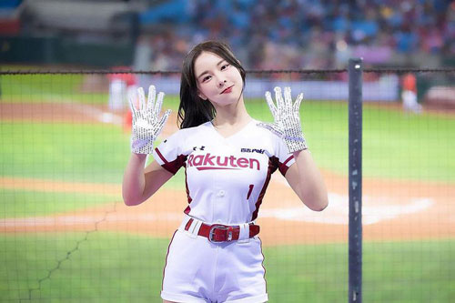 Cô gái Đài Loan được mệnh danh 'nữ thần hoạt náo viên'