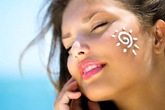 Mùa hè nắng nóng da vẫn trắng chỉ với bí quyết đơn giản