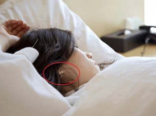 Sai lầm khi ngủ ảnh hưởng đến sức khỏe bạn nên dừng lại ngay
