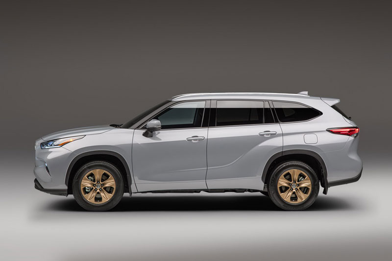 Toyota Highlander Bronze Edition 2022 ra mắt với thiết kế độc đáo, siêu tiết kiệm xăng