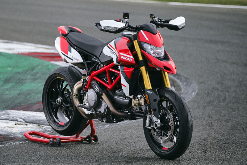 Chi tiết môtô Ducati Hypermotard 950 2022, giá từ 15.750 USD