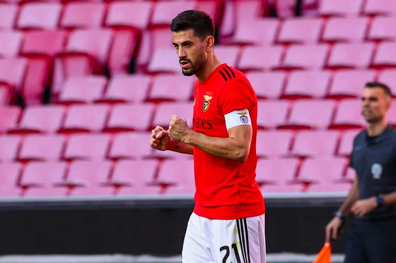 Tiền vệ: Pizzi (Benfica).