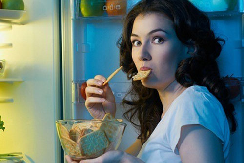 Mẹo giúp bạn từ bỏ thói quen ăn đêm ngay hôm nay