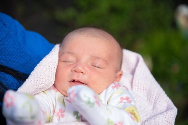 Kỷ lục sinh con nhanh nhất thế giới, chỉ mất 27 giây