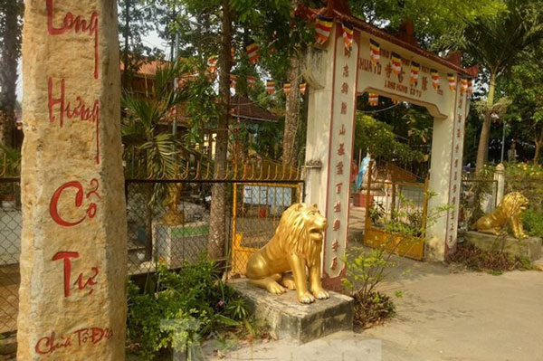 Bí ẩn ngôi chùa cổ tưởng nhớ vị thiền sư cho đỉa hút máu mình để giúp dân canh tác