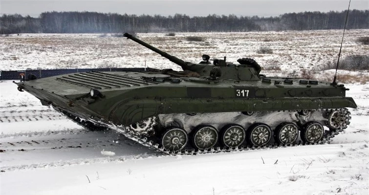 Bi an tung tich 1.800 thiet giap BMP-1 cua Ukraine-Hinh-3