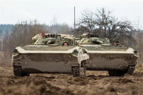 Bi an tung tich 1.800 thiet giap BMP-1 cua Ukraine-Hinh-4