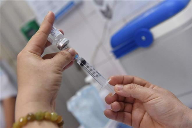 Doanh nghiệp châu Âu tại Việt Nam muốn tự mua vaccine Covid-19 tiêm cho nhân viên